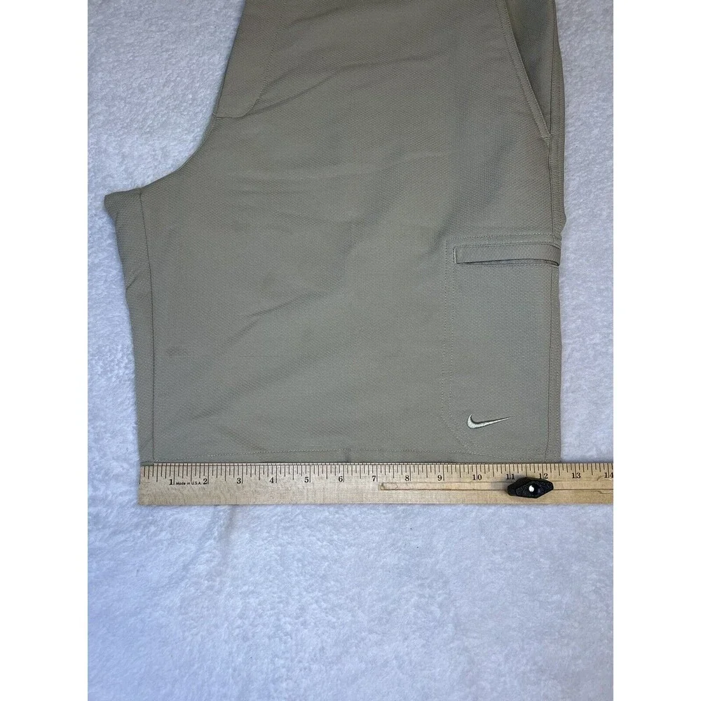 Nike Golf Dri-Fit Chino Shorts Men's 38‎ Khaki